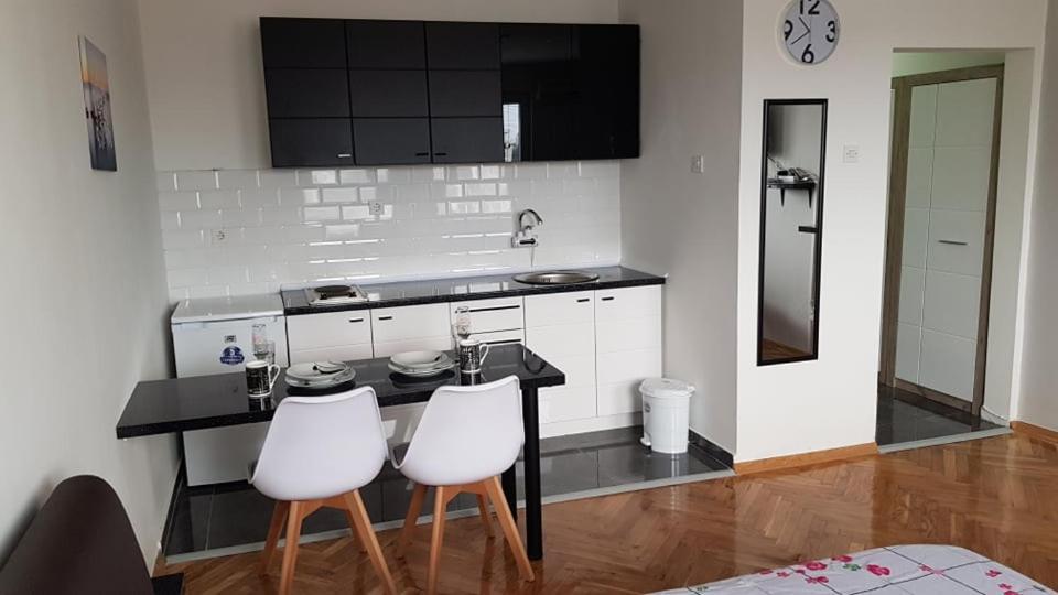 Central View Apartment 스코페 외부 사진